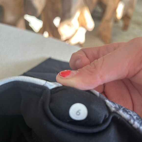 Lululemon capri leggings - Picture 2 of 2